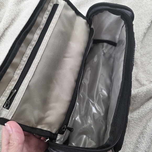 Lug Trolley Travel Dopp Kit / Cosmetic Makeup Case - Tropical Fog MENS/WOMENS - Picture 5 of 10